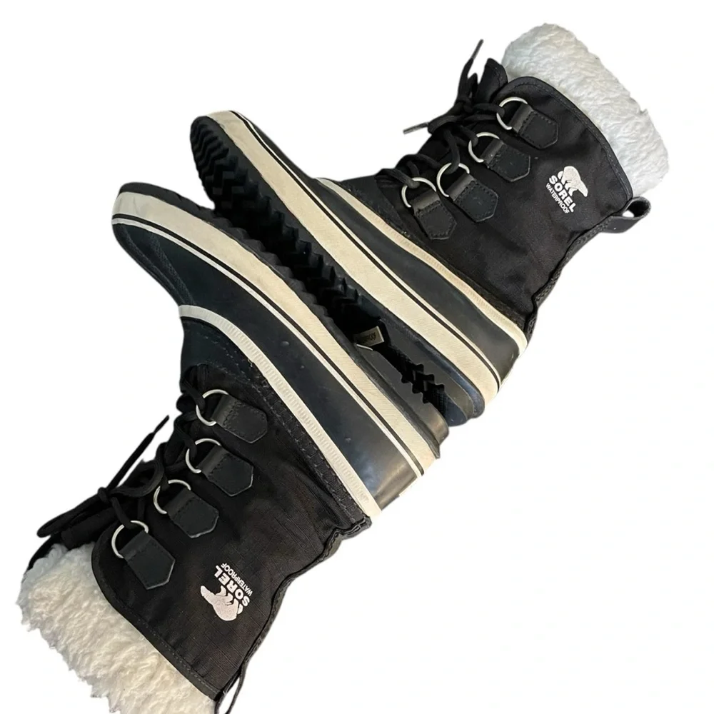 Sorel Black/White Winter Carnival Waterproof Faux Shearling Lace Up Boots (7) - Picture 11 of 15